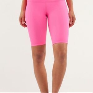 Lululemon groove biker shorts sonic pink